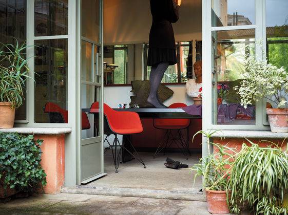 chaise dar vitra eames lyon
