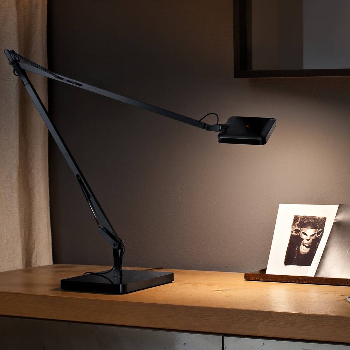 KELVIN LED