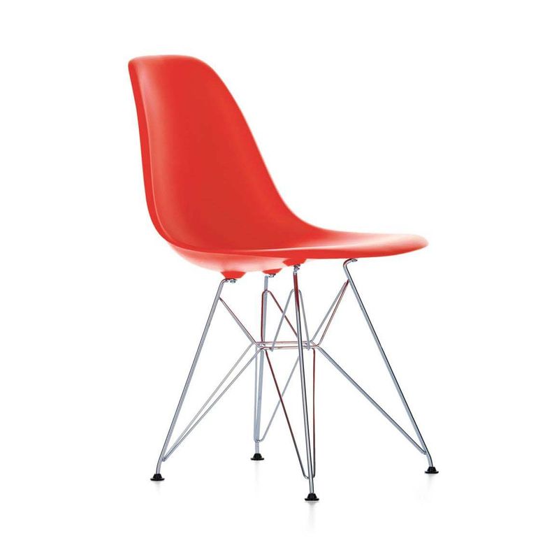 Eames Plastic Chair version actualisée du légendaire Fiberglass Chair DSR